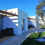 Furnaka Eco Village Casa de hóspedes *