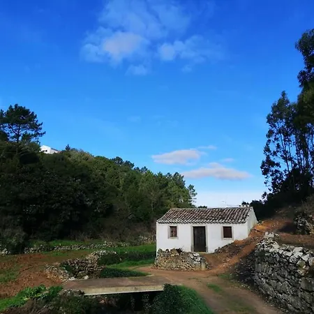 Affittacamere Furnaka Eco Village Lourinhã