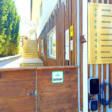 Furnaka Eco Village בית הארחה *